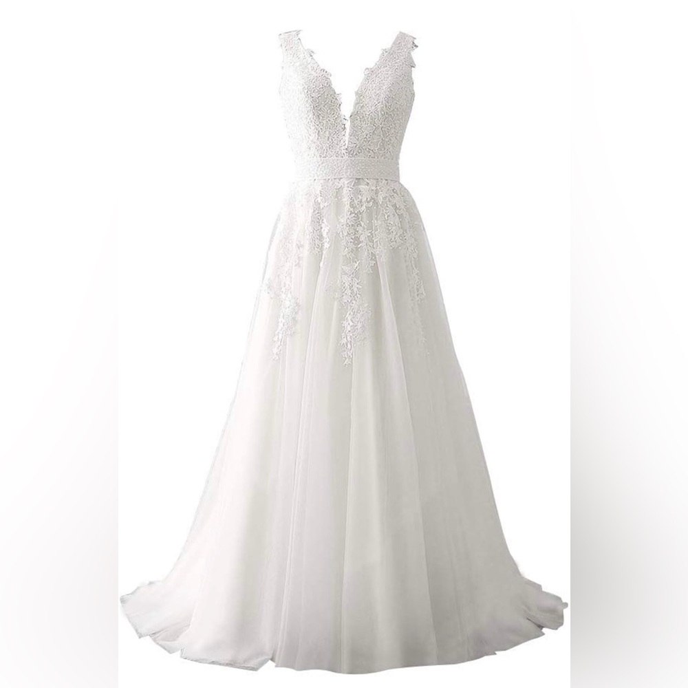 Elegant White Lace Women’s Dress